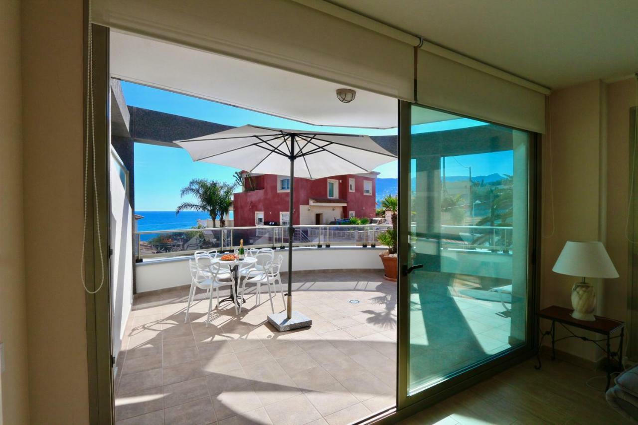 Melior Precioso Y Acogedor Apartamento En Primera Linea 卡尔佩 外观 照片
